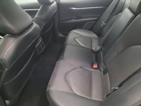 Used 2020 Toyota Camry XLE w/ Driver Assist Package image 18