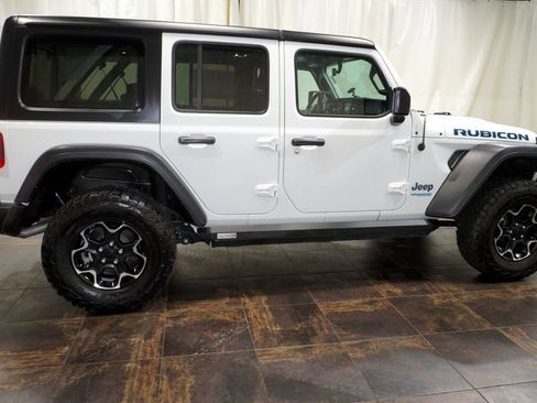 Used 2022 Jeep Wrangler Unlimited Rubicon 4xe w/ Dual Top Group AWD/4WD image 4