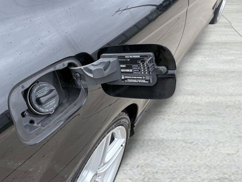 Used 2014 Mercedes-Benz C 250 Coupe image 11