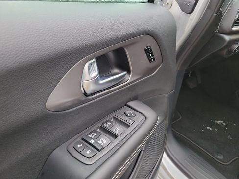 New 2026 Chrysler Pacifica Select image 7