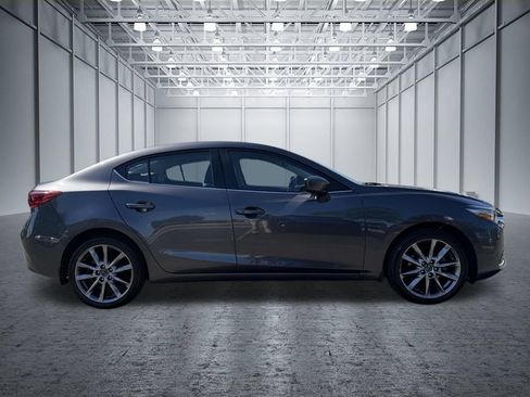 Used 2018 MAZDA MAZDA3 Touring FWD image 23