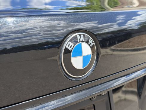 Used 2019 BMW 750i xDrive AWD/4WD image 13
