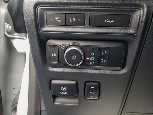 Used 2022 Ford F150 XLT w/ Equipment Group 302A High image 12