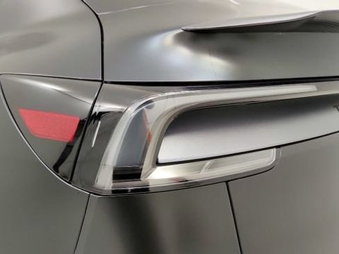 Used 2026 Tesla Model Y Performance AWD/4WD image 26
