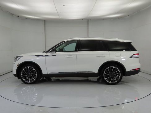 Used 2023 Lincoln Aviator Reserve w/ Equipment Group 201A AWD/4WD image 11