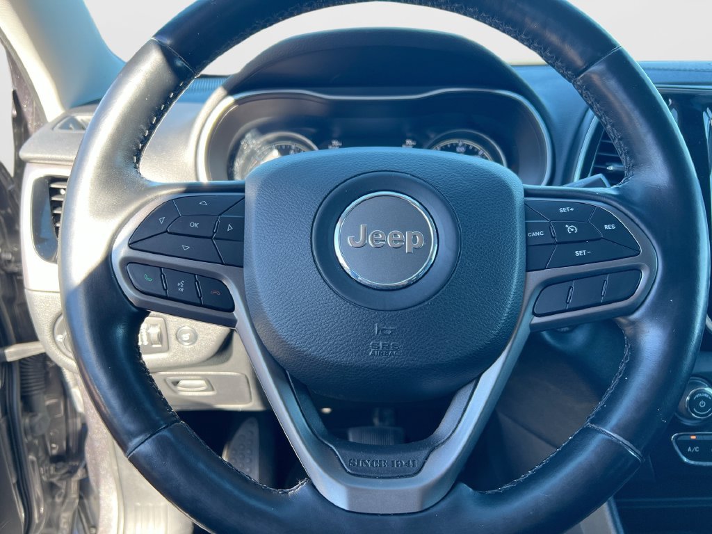 Used 2020 Jeep Cherokee Limited AWD/4WD image 18