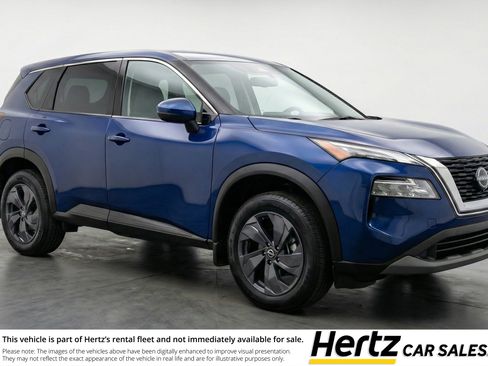 Used 2025 Nissan Rogue SV AWD/4WD image 1