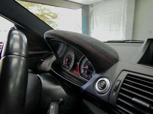 Used 2011 BMW 1 Series M RWD image 19
