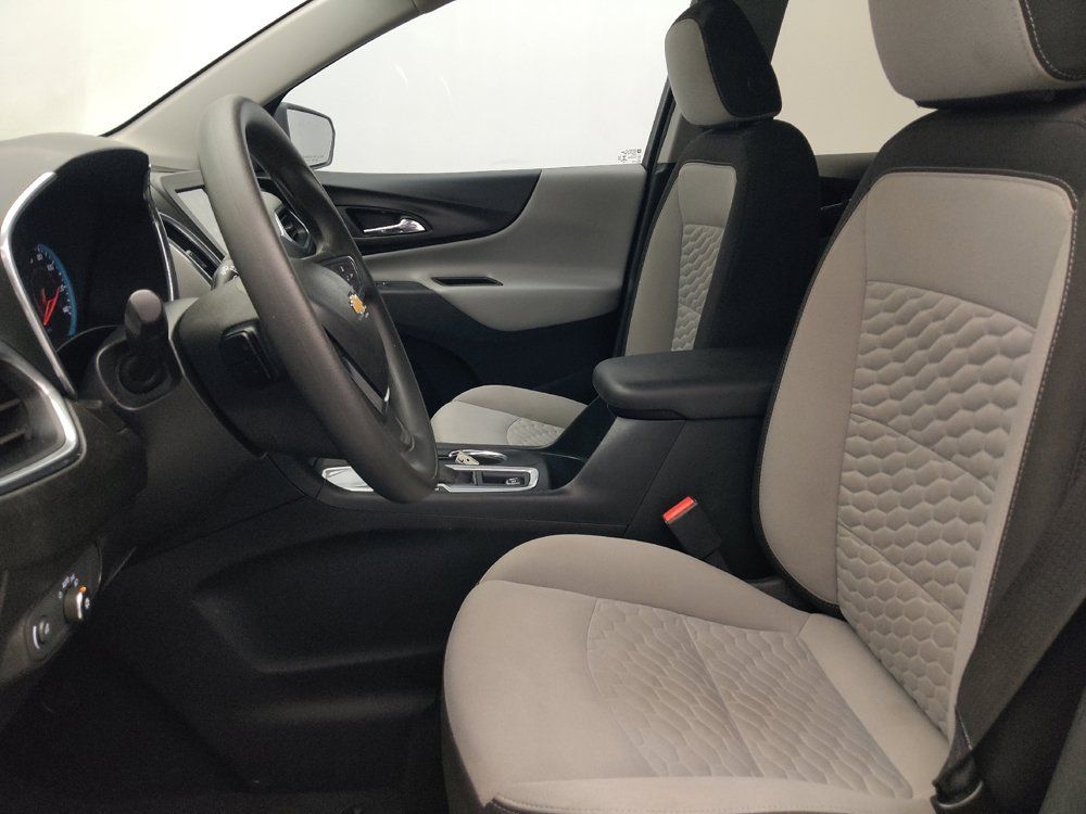 Used 2019 Chevrolet Equinox LS w/ LS Convenience Package FWD image 17