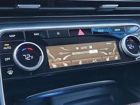 Used 2024 Genesis GV80 3.5T Prestige w/ Prestige Package image 18