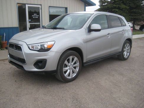 Used 2014 Mitsubishi Outlander Sport ES AWD/4WD image 4