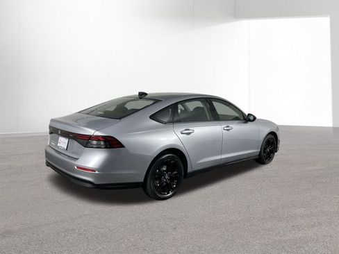 New 2025 Honda Accord SE image 13