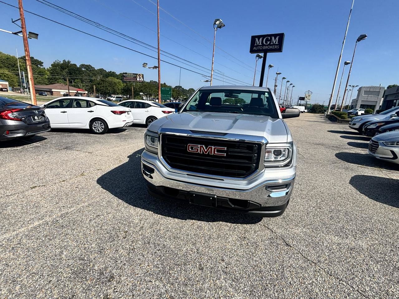 Used 2018 GMC Sierra 1500 2WD Regular Cab image 7