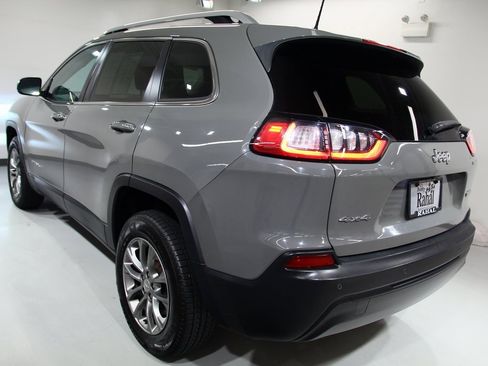 Used 2019 Jeep Cherokee Latitude Plus w/ Cold Weather Group image 14