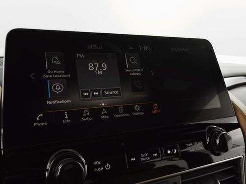 Used 2024 INFINITI QX80 Sensory image 24