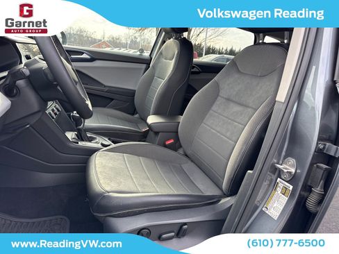 Certified 2022 Volkswagen Taos SE w/ Driver Assistance Package image 10