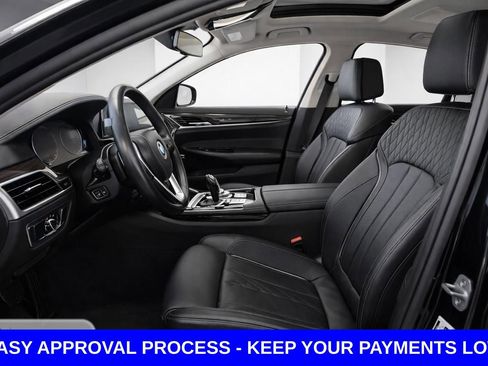 Used 2022 BMW 740i RWD image 10
