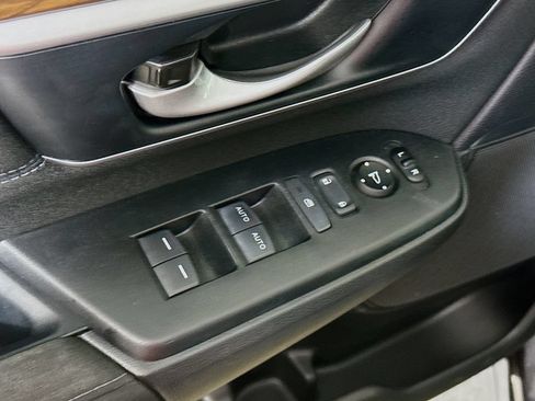 Used 2022 Honda CR-V EX image 16