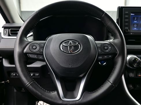 Used 2022 Toyota RAV4 XLE w/ Convenience Package image 25