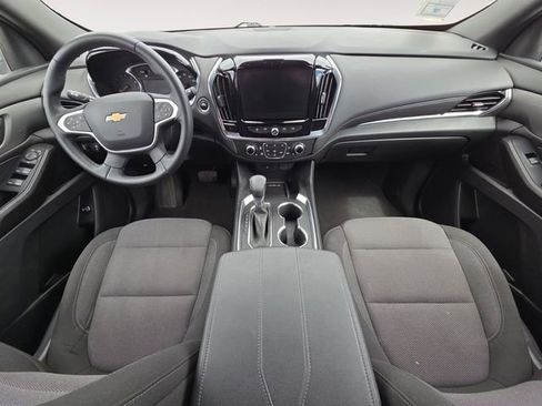 Used 2023 Chevrolet Traverse LT AWD/4WD image 4
