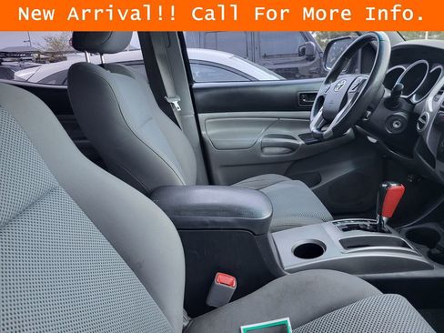 Used 2014 Toyota Tacoma 4x4 Double Cab w/ TRD Off-Road Package image 9