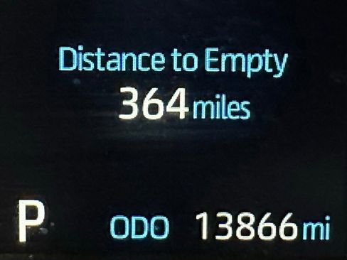 Used 2025 Toyota Corolla LE image 24