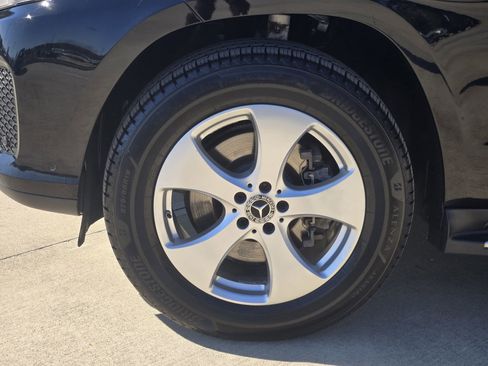 Certified 2017 Mercedes-Benz GLS 450 4MATIC image 12