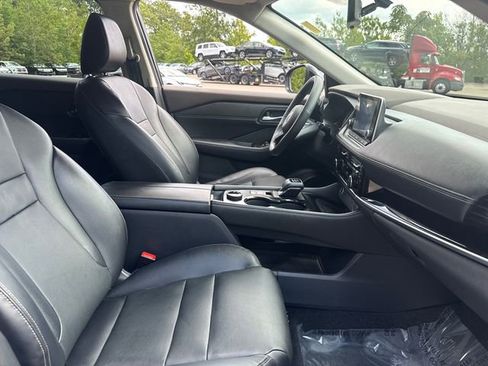 Used 2022 Nissan Rogue SL image 15