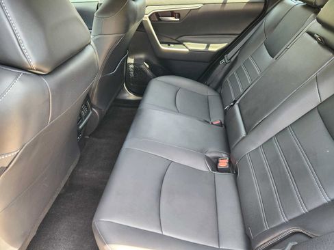 Used 2022 Toyota RAV4 XLE Premium FWD image 30