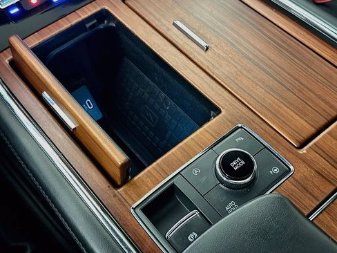 Used 2020 Lincoln Navigator L Reserve AWD/4WD image 19