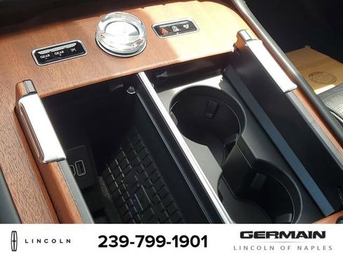 New 2025 Lincoln Navigator L Black Label AWD/4WD image 30