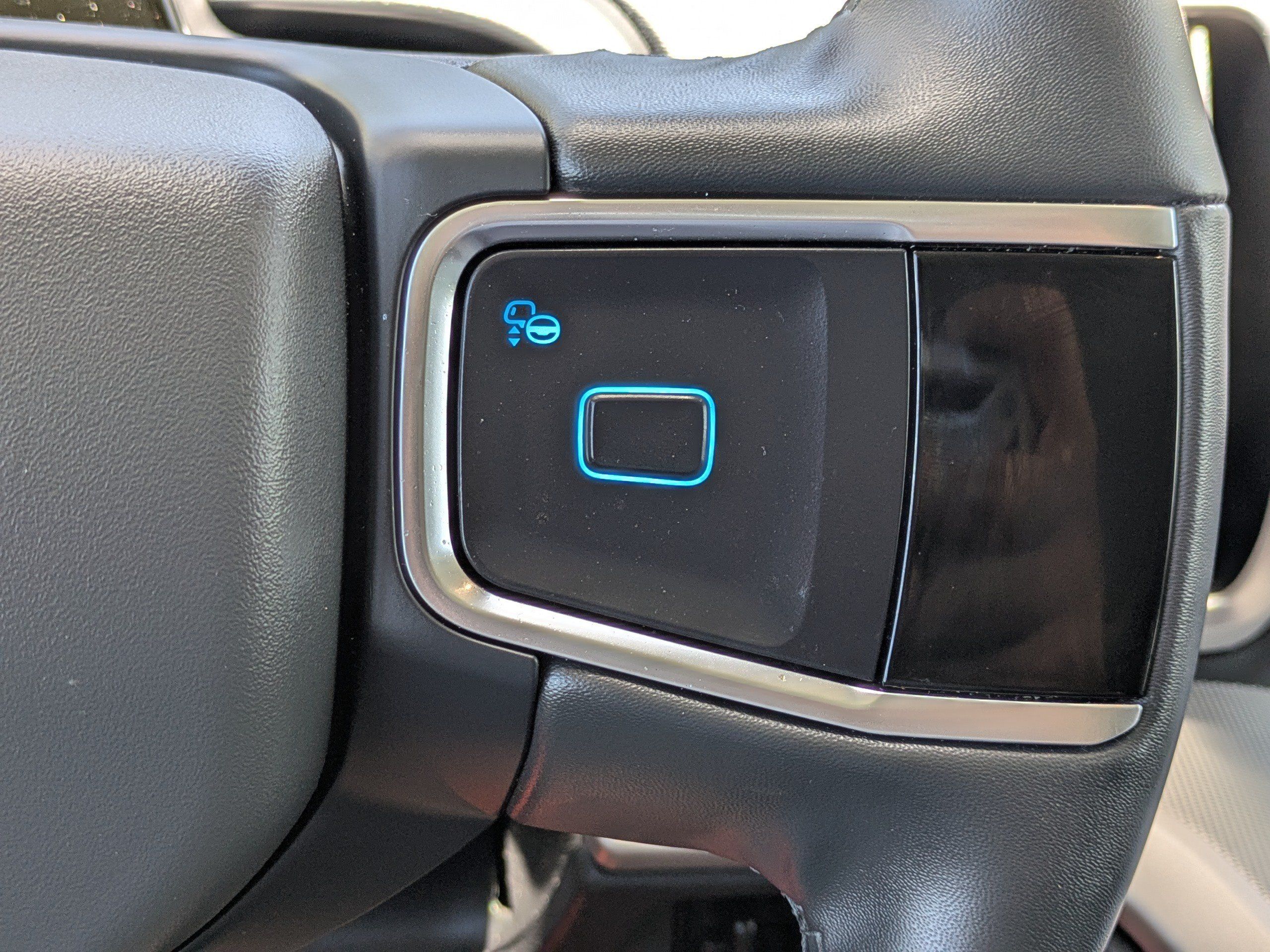 Used 2025 Ford Expedition Active AWD/4WD image 23