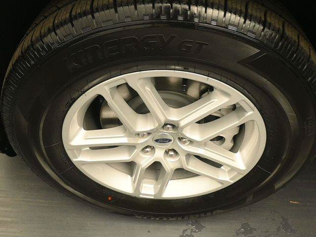 New 2026 Ford Explorer Active RWD image 16