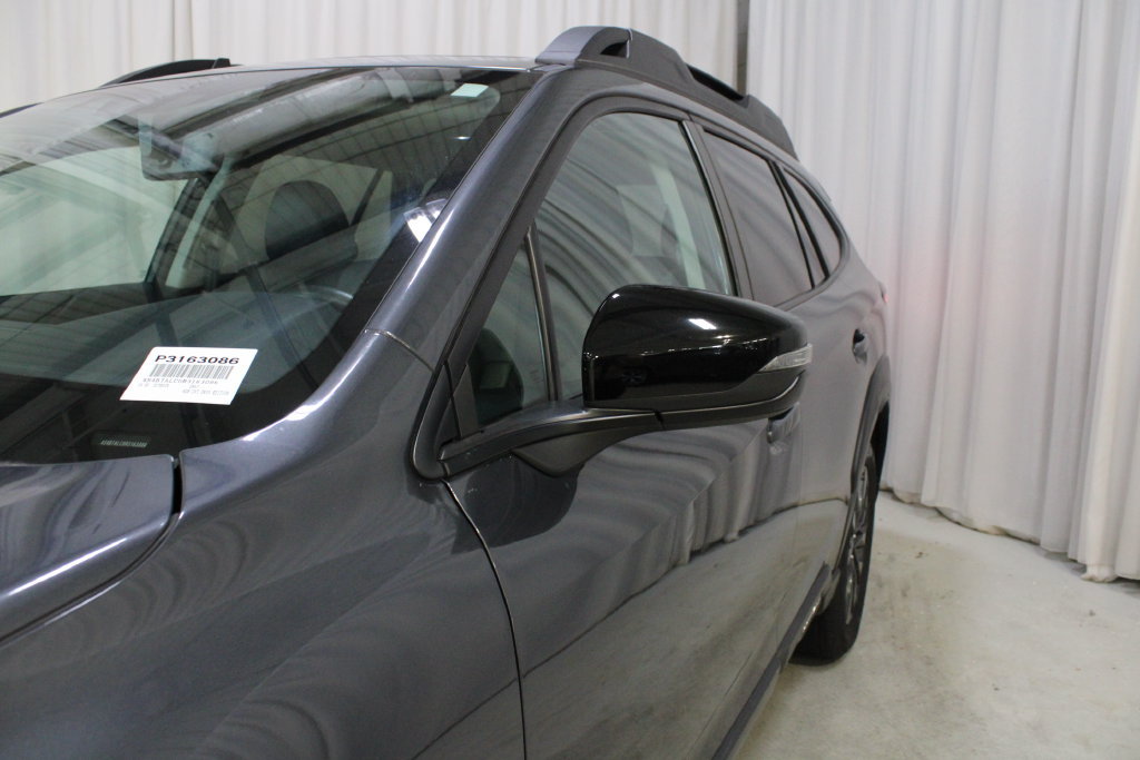 Used 2024 Subaru Outback Onyx Edition AWD/4WD image 35