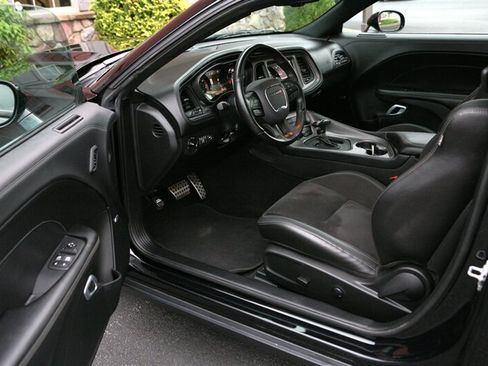 Used 2023 Dodge Challenger GT w/ Plus Package RWD image 8