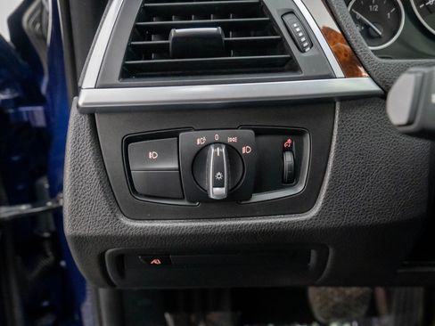 Used 2018 BMW 330i xDrive Sedan w/ Premium Package image 20