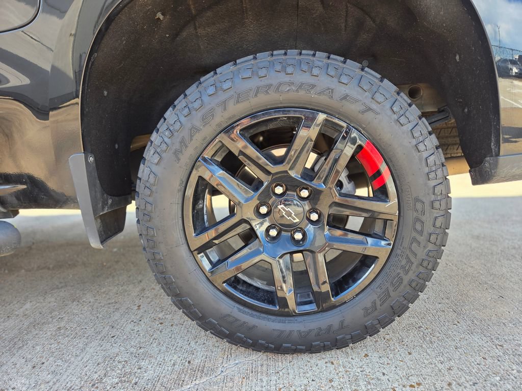 Used 2021 Chevrolet Silverado 1500 RST w/ Redline Edition AWD/4WD image 31