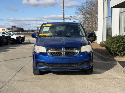 Used 2013 Dodge Grand Caravan SXT image 19