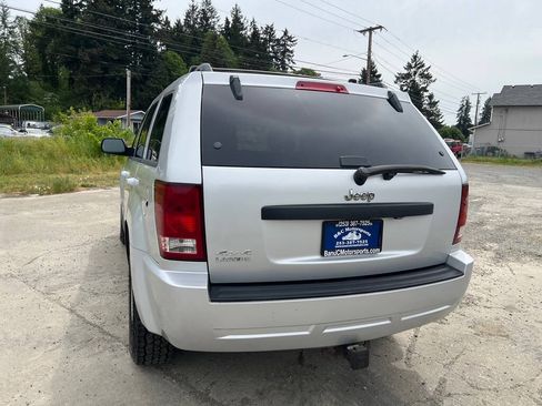 Used 2008 Jeep Grand Cherokee Laredo AWD/4WD image 16