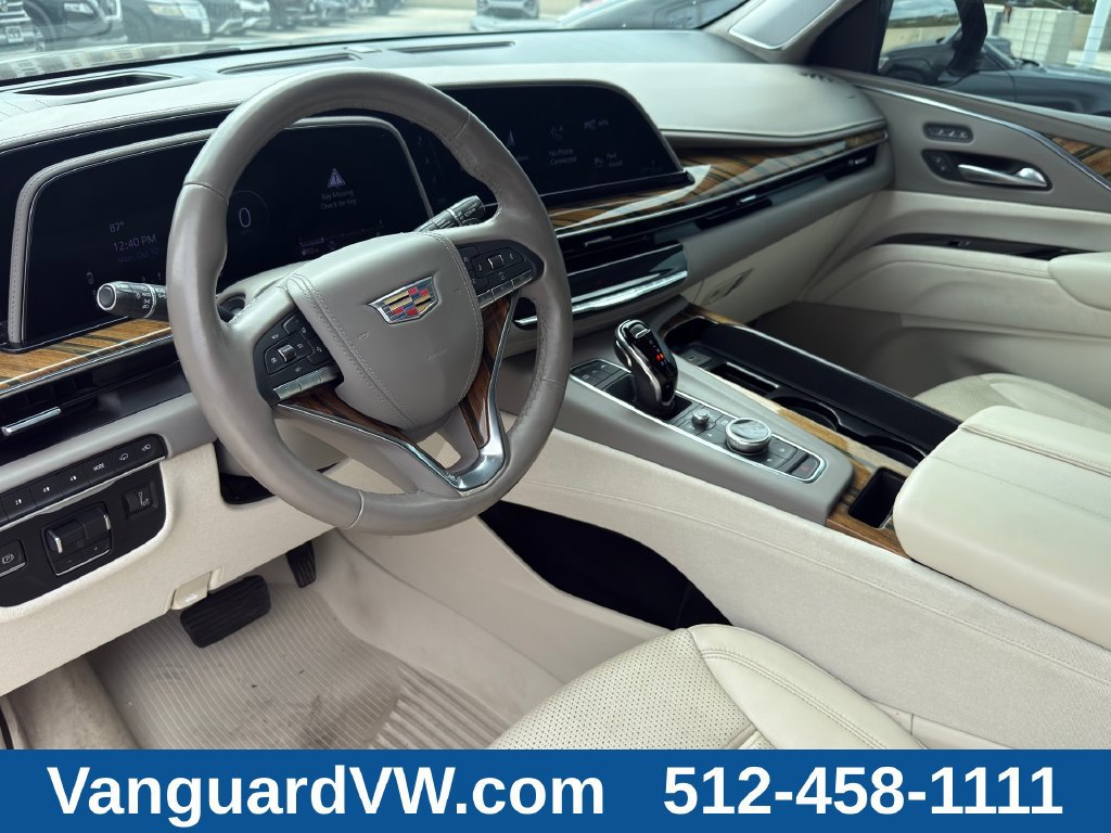 Used 2022 Cadillac Escalade Sport Platinum w/ Heavy-Duty Trailer Package AWD/4WD image 9