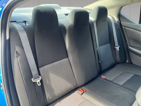 Used 2023 Nissan Sentra SV FWD image 18