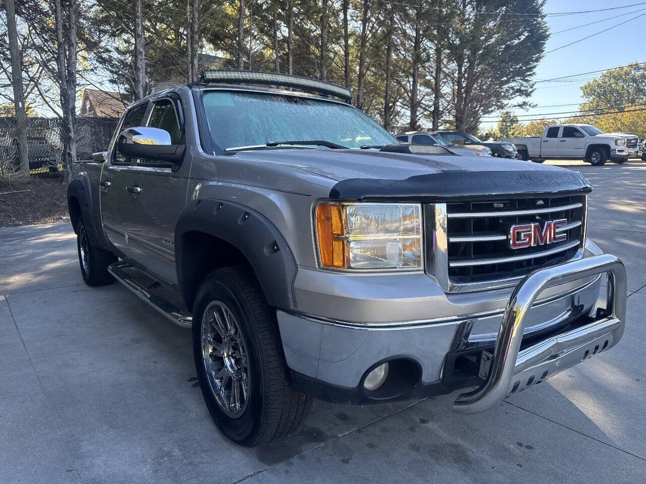 Used 2007 GMC Sierra 1500 SLE w/ SLE2 Preferred Package AWD/4WD image 7