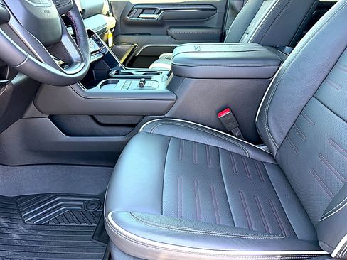 New 2026 GMC Sierra 2500 AT4X w/ AT4X AEV Edition AWD/4WD image 19