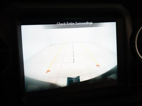 Used 2022 Jeep Wrangler Unlimited Sahara w/ Cold Weather Group image 34