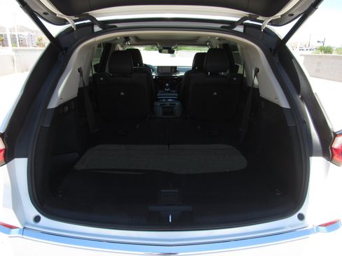 Certified 2023 Acura MDX FWD w/ Technology Package image 13