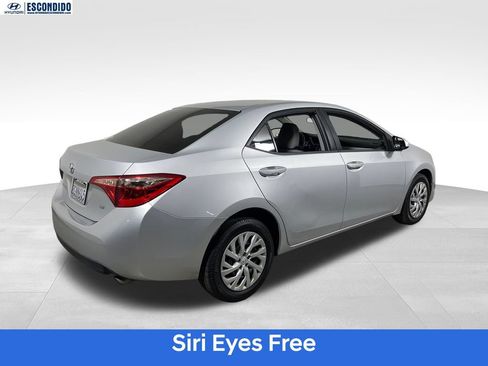Used 2017 Toyota Corolla LE w/ Carpet Mat Package (TMS) FWD image 5