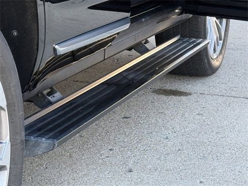 Used 2022 GMC Yukon Denali w/ Max Trailering Package image 10