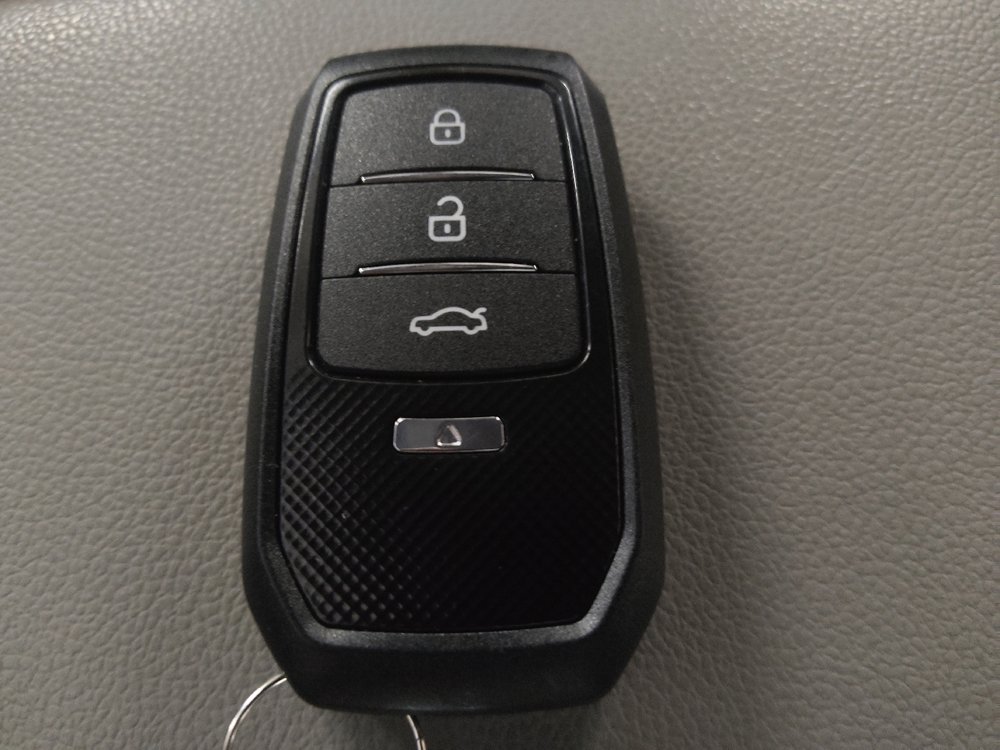 Used 2020 Hyundai Elantra Value Edition FWD image 32