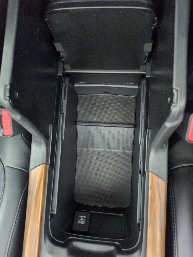 Used 2020 Honda CR-V Touring image 32