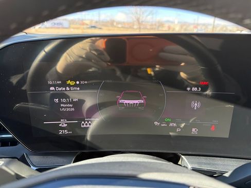 Used 2025 Audi Q6 e-tron Premium Plus w/ Premium Plus image 16